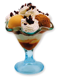 Vesubio - Helado de vainilla nata y chocolate con sirope de caramelo